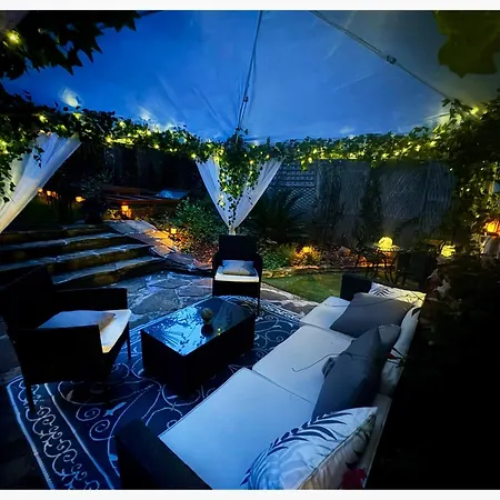 2eme Etage Prive De Notre Maison-acces Au Jardin-smart Tv-streaming-wifi *