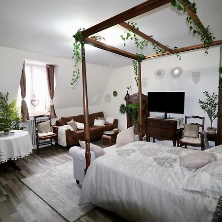 شقة 2eme Etage Prive De Notre Maison-acces Au Jardin-smart Tv-streaming-wifi *