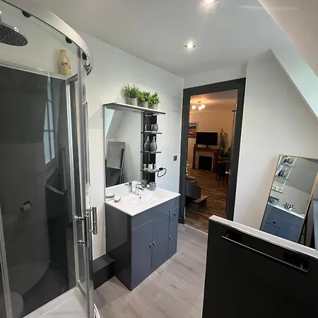 2eme Etage Prive De Notre Maison-acces Au Jardin-smart Tv-streaming-wifi شقة