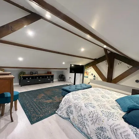 2eme Etage Prive De Notre Maison-acces Au Jardin-smart Tv-streaming-wifi شقة *