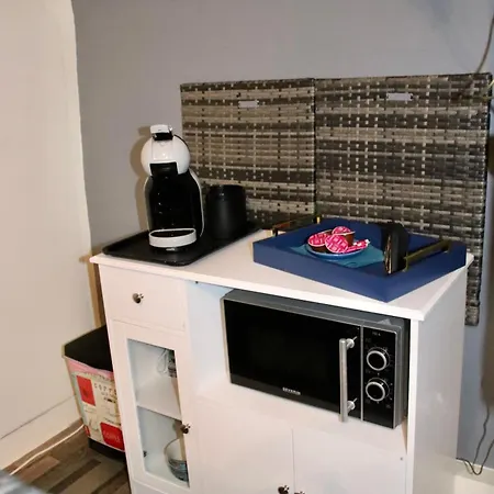 شقة 2eme Etage Prive De Notre Maison-acces Au Jardin-smart Tv-streaming-wifi